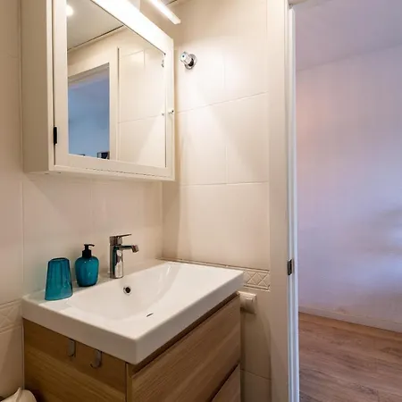 Trendy, Very Well Located Appartement *