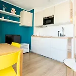 Апартаменти Trendy, Very Well Located