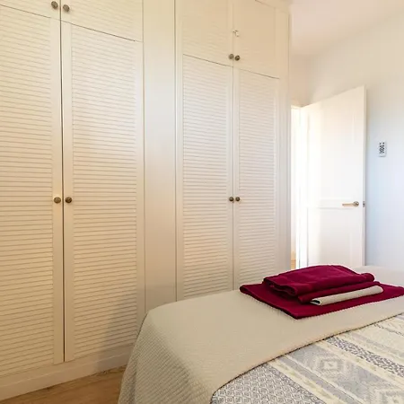 Апартаменти Trendy, Very Well Located *