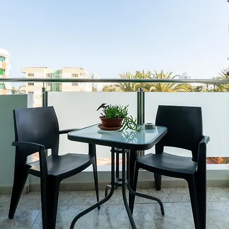 Апартаменти Trendy, Very Well Located *